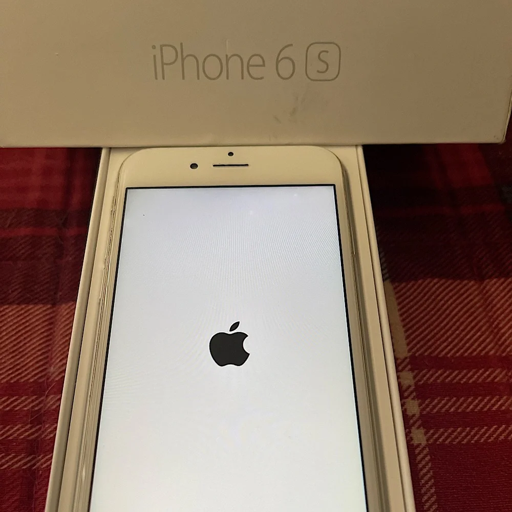 Apple this iphone
